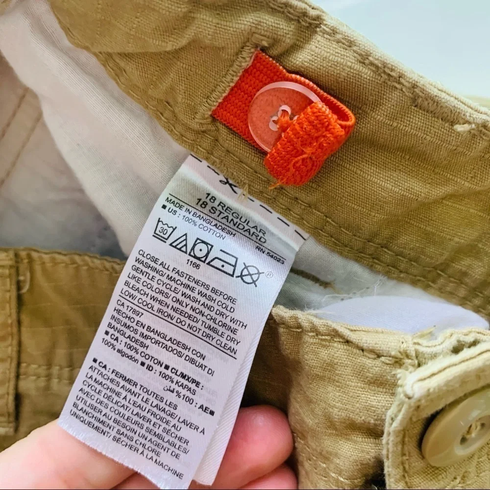 Old Navy Khaki Shorts Kids 18 shorts tan